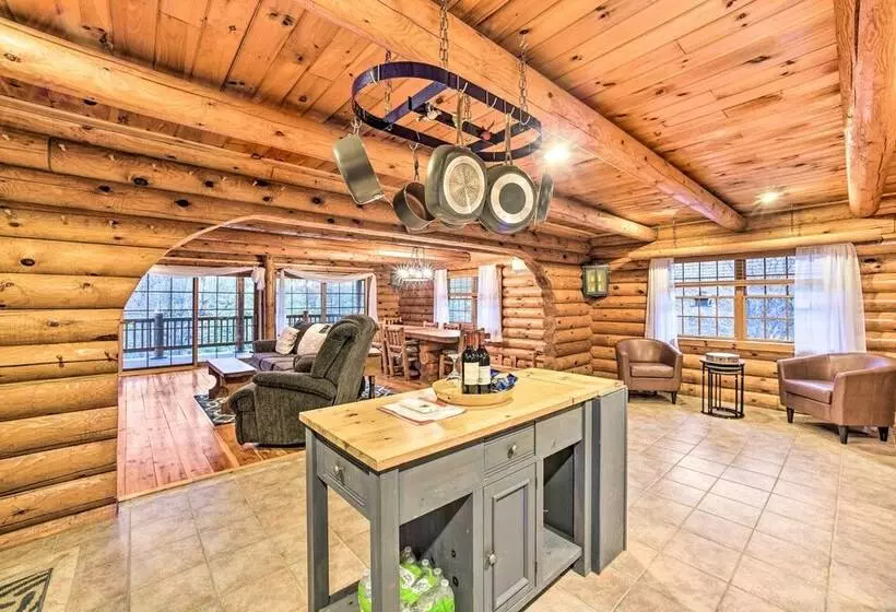 Spacious Cabin W/ Decks Near Saratoga Springs