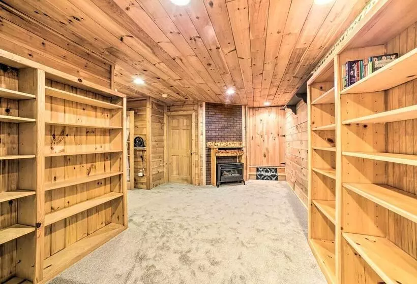 Spacious Cabin W/ Decks Near Saratoga Springs