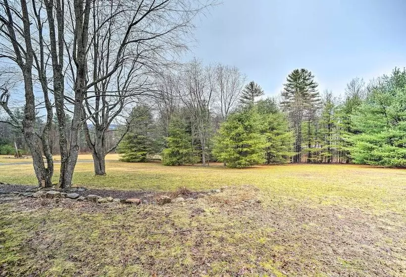 Spacious Cabin W/ Decks Near Saratoga Springs