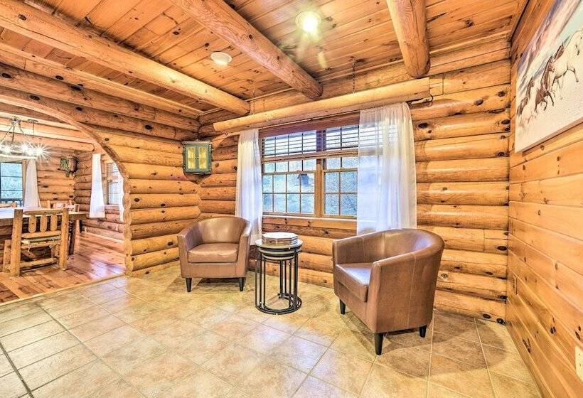 Spacious Cabin W/ Decks Near Saratoga Springs