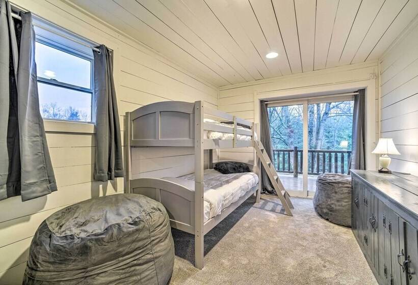 Spacious Cabin W/ Decks Near Saratoga Springs