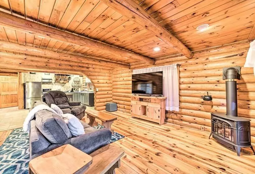 Spacious Cabin W/ Decks Near Saratoga Springs