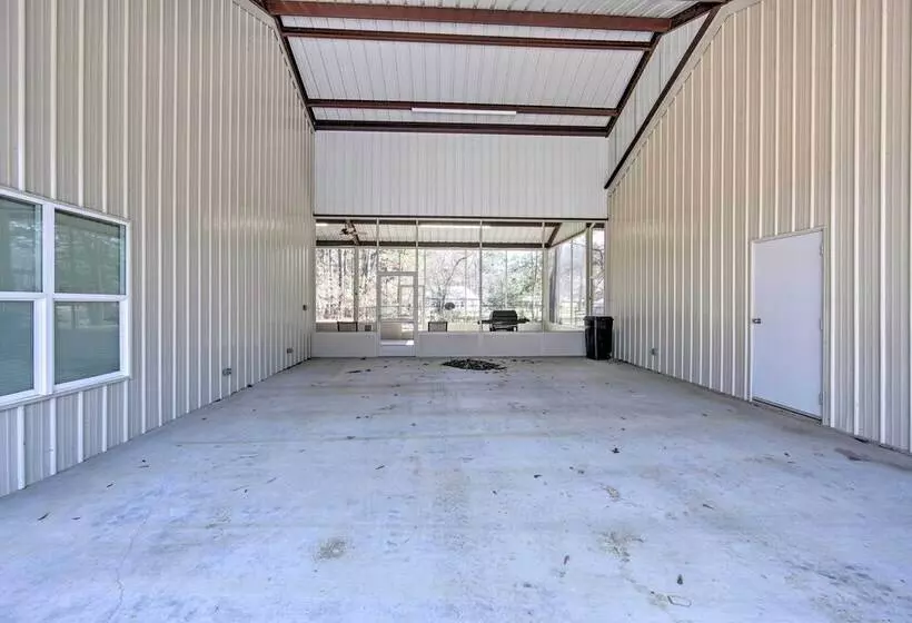 Home W/ Screened Porch   Near Toledo Bend Lake!