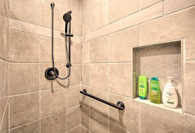 Home W/ Screened Porch Near Toledo Bend Lake!