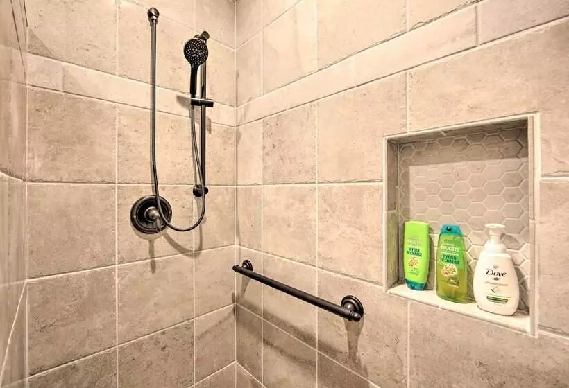 Home W/ Screened Porch   Near Toledo Bend Lake!