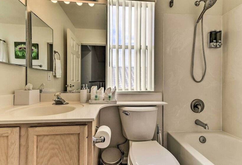 Gilbert Home W/ Pool < 1 Mi To Town Square!