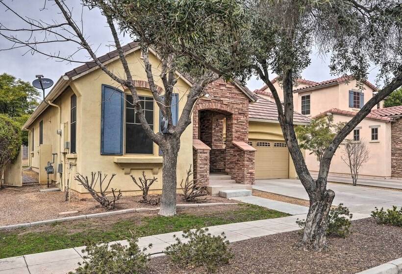 Pet Friendly Surprise Cottage: Yard & Pool Access