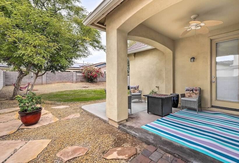 Pet Friendly Surprise Cottage: Yard & Pool Access