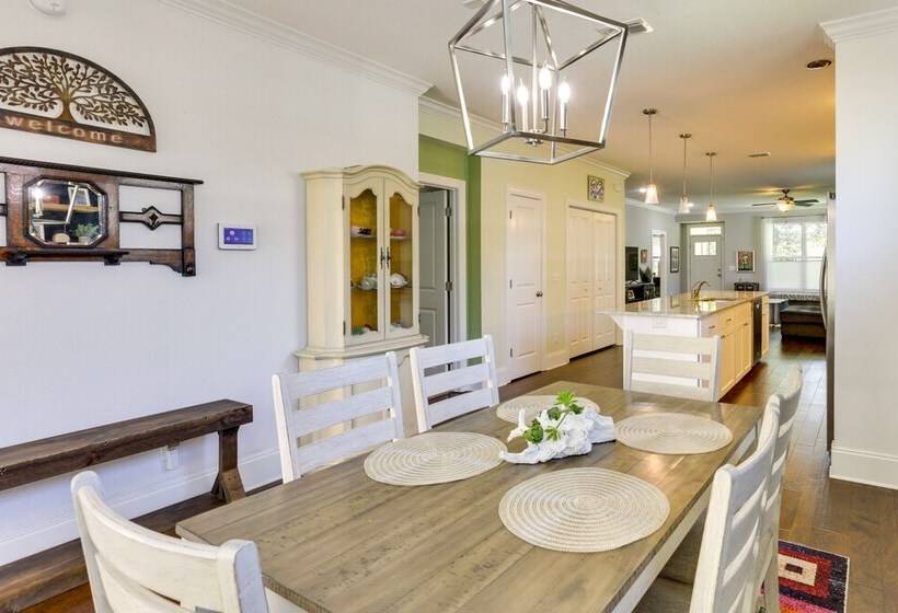 Tallahassee Vacation Home W/ Lanai Near Downtown