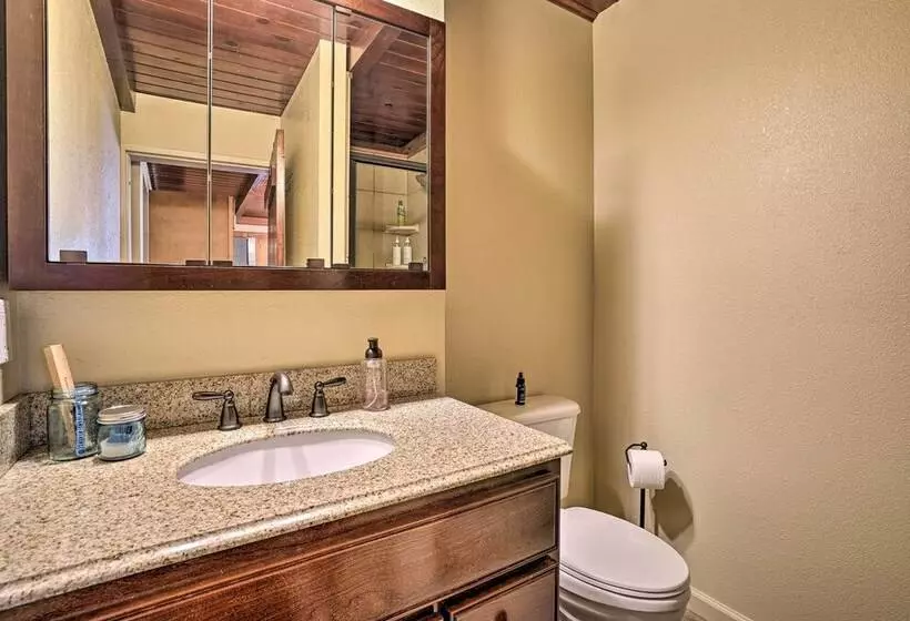 Waterfront Clearlake Retreat W/ Dock & Kayaks