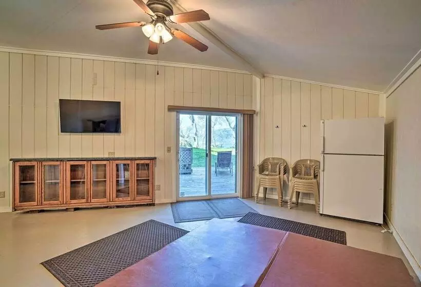 Waterfront Clearlake Retreat W/ Dock & Kayaks