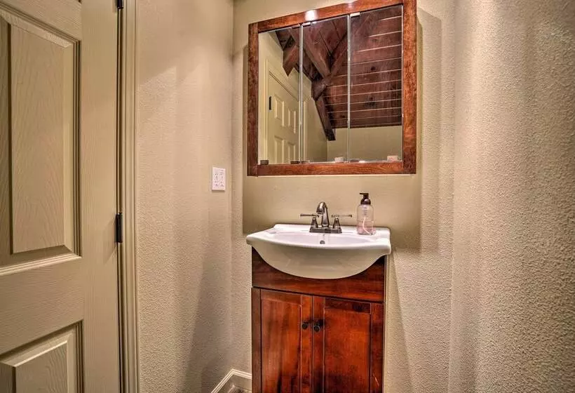 Waterfront Clearlake Retreat W/ Dock & Kayaks