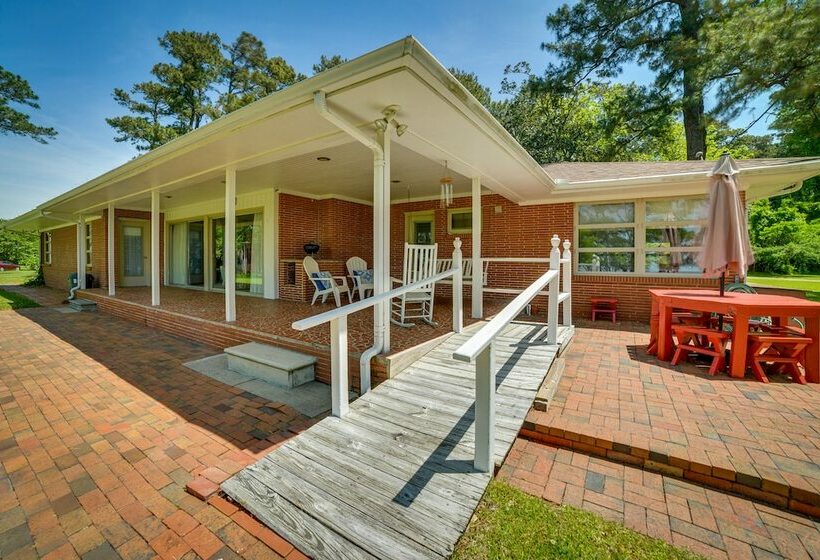 Fifties Beaufort Home W/ Patio, On Newport River!