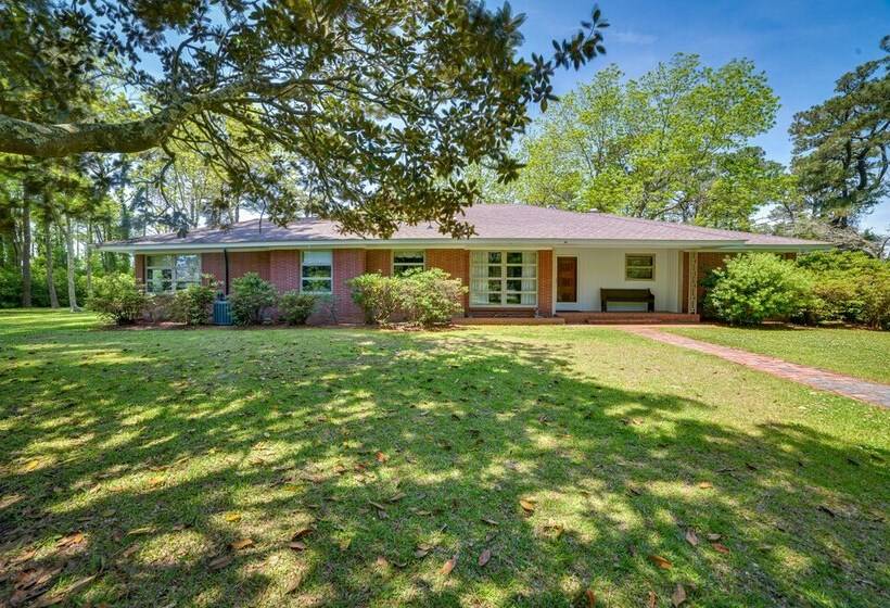 Fifties Beaufort Home W/ Patio, On Newport River!
