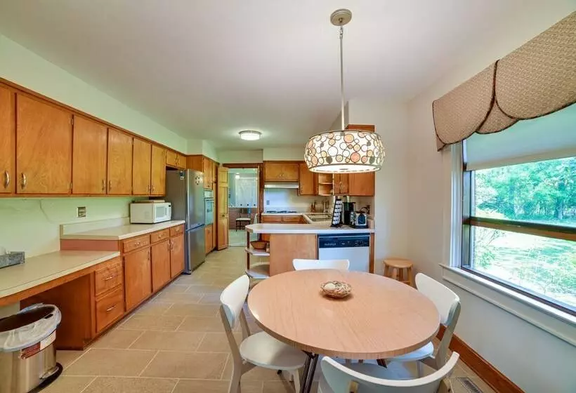 Fifties Beaufort Home W/ Patio, On Newport River!