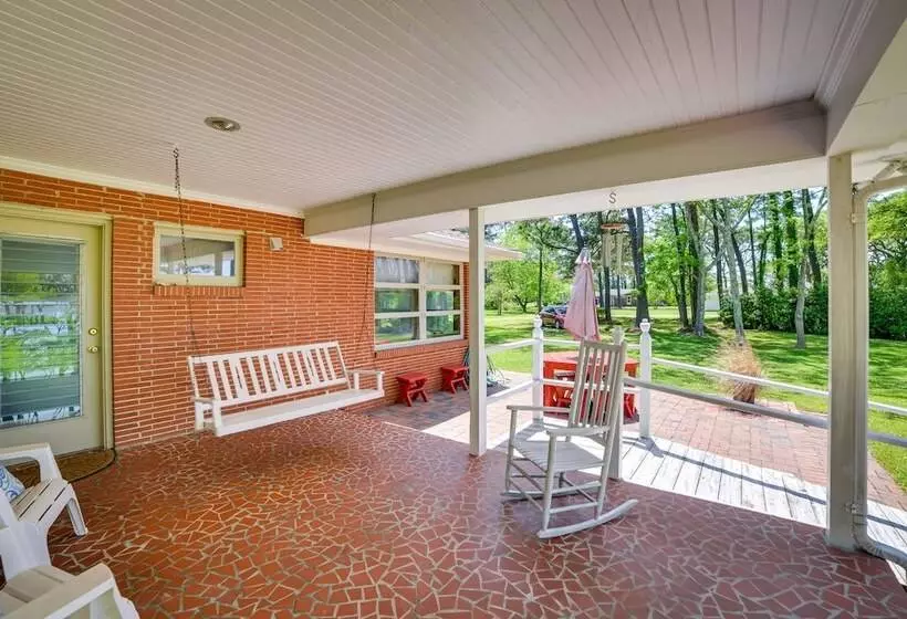 Fifties Beaufort Home W/ Patio, On Newport River!