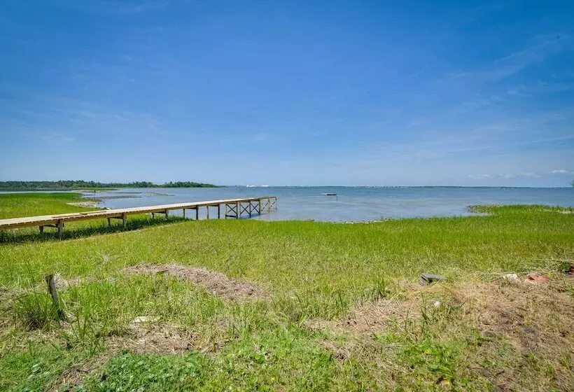 Fifties Beaufort Home W/ Patio, On Newport River!