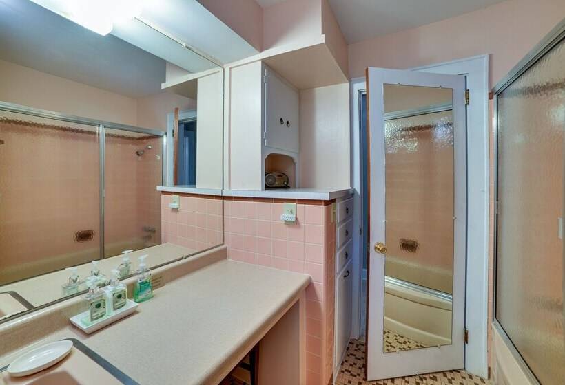 Fifties Beaufort Home W/ Patio, On Newport River!