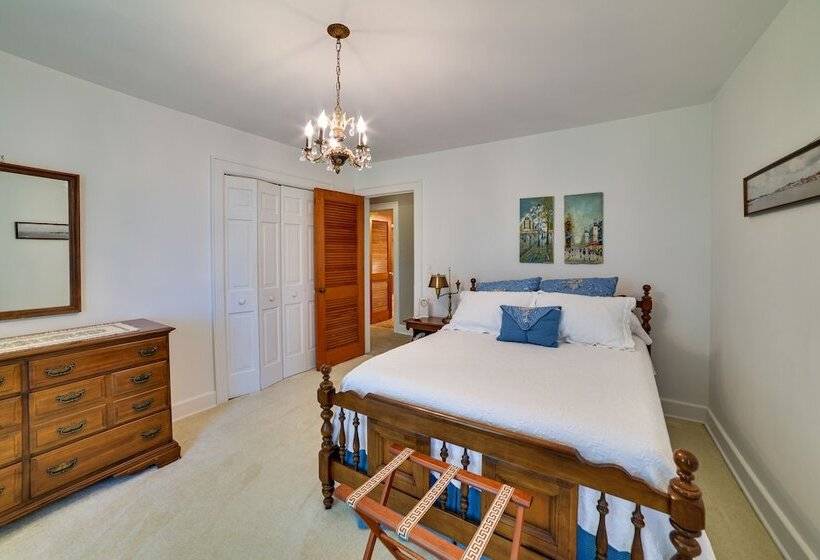 Fifties Beaufort Home W/ Patio, On Newport River!