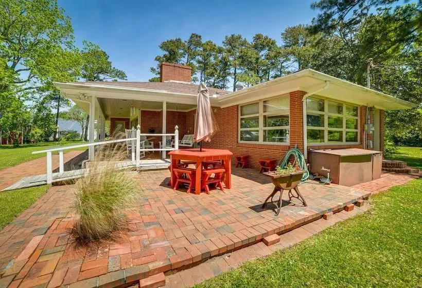 Fifties Beaufort Home W/ Patio, On Newport River!