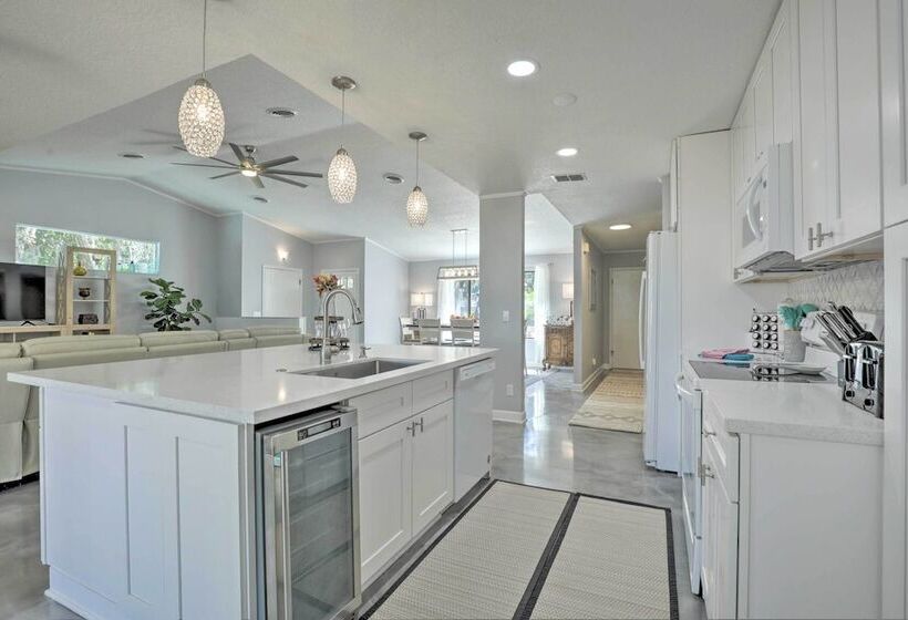 An Acre Paradise  Home W/ Hot Tub In St Augustine