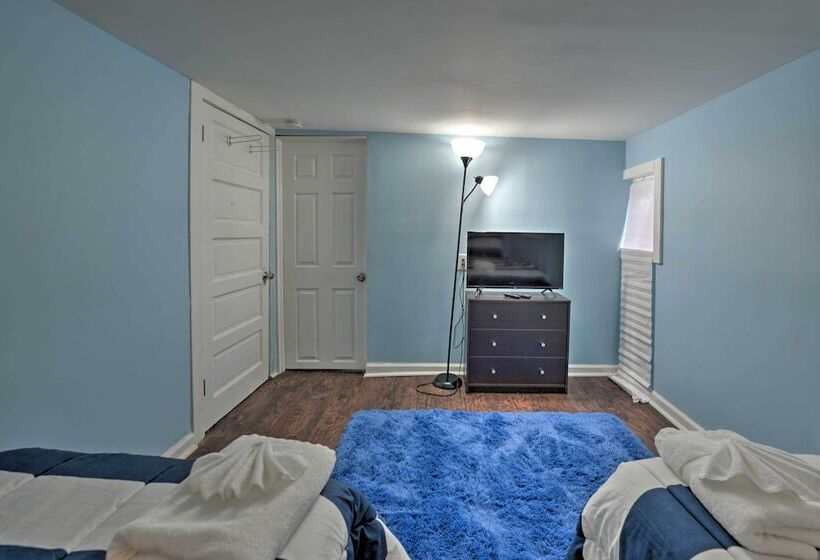 Beautifully Renovated Beach House W/ Fenced Patio!