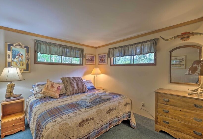 Bolton Alderbrook Lodge W/ Private 10 Acre Lake!