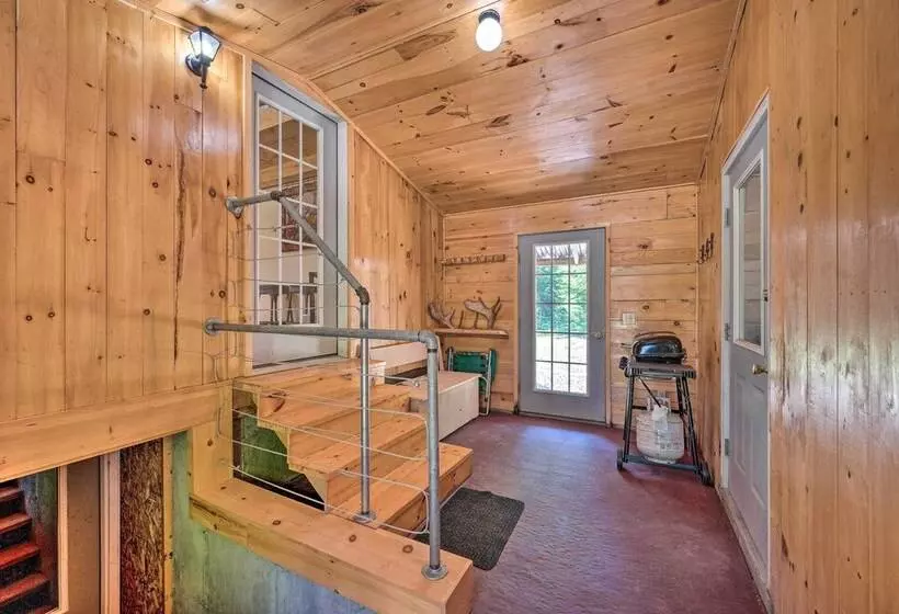 Cabin Inspired Home < 12 Mi To Sugarloaf Mtn!