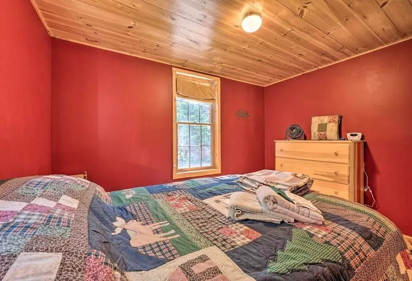 Cabin Inspired Home < 12 Mi To Sugarloaf Mtn!