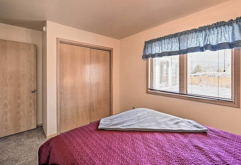 Charming Buena Vista Home W/ Hot Tub + Deck!