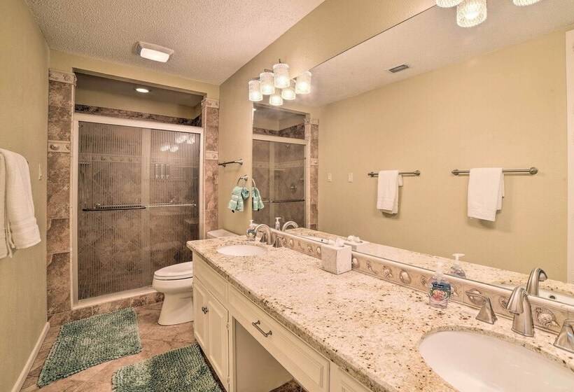 Private Dock: Charming & Spacious Rockport Abode!