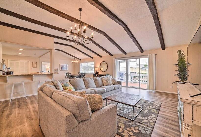 Private Dock: Charming & Spacious Rockport Abode!