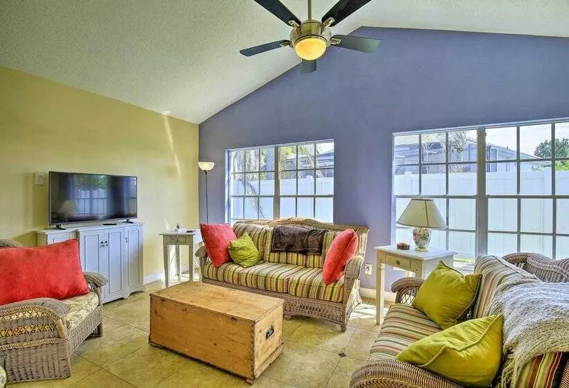 Single Story Home W/ Hot Tub   Pets Welcome!