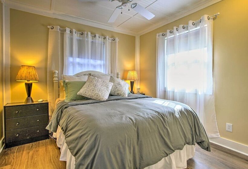 Couples Cabin   Upper Unit With Deck On Eagle Lake