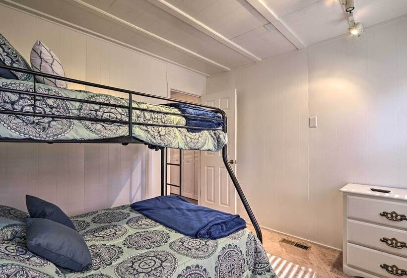 Cozy Cottage: 14 Mi To Smoky Mountain Natl Park!