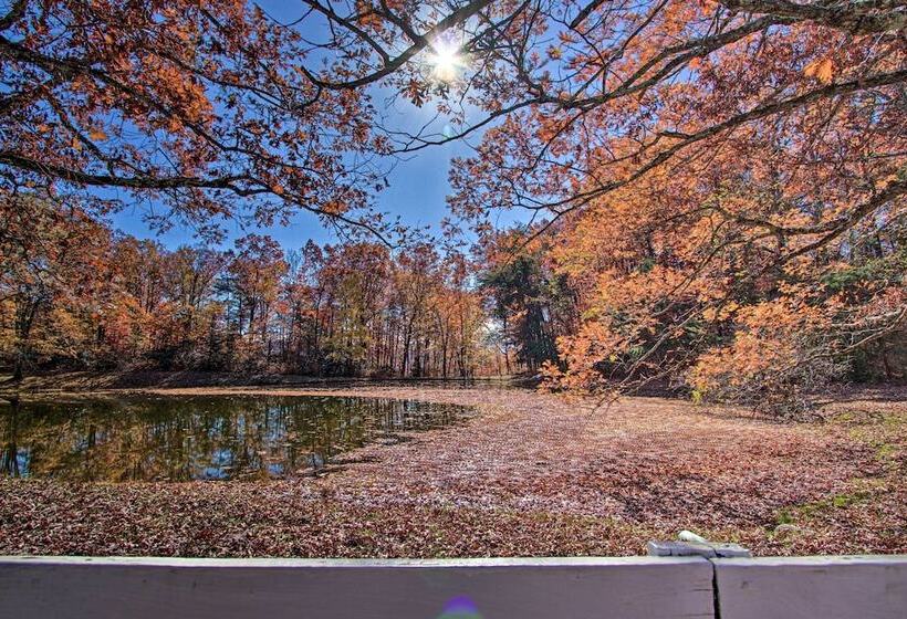 Cozy Cottage: 14 Mi To Smoky Mountain Natl Park!