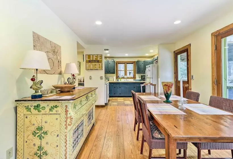 Cozy Monterey Home W/ Porch: Walk To Lake Garfield