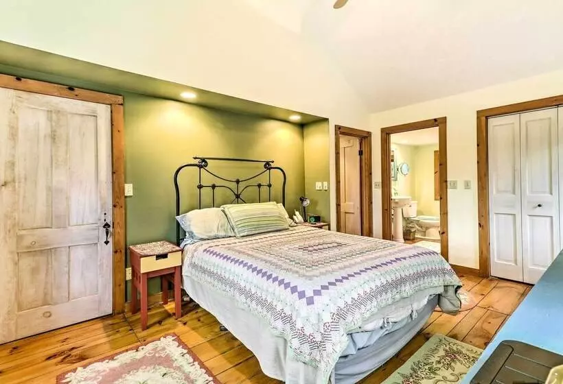 Cozy Monterey Home W/ Porch: Walk To Lake Garfield