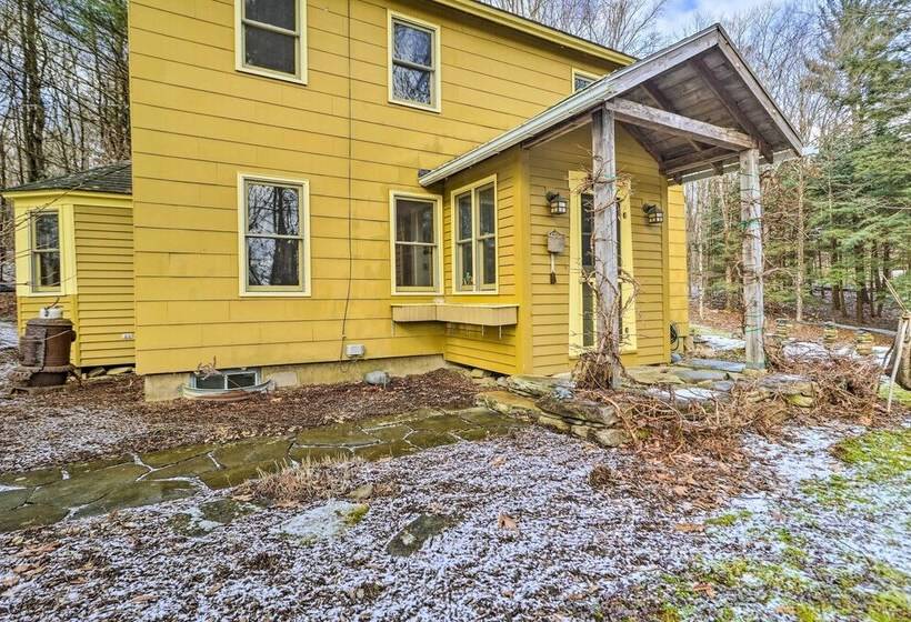 Cozy Monterey Home W/ Porch: Walk To Lake Garfield