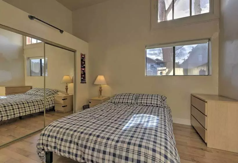 Custom Home W/ Courtyard In Downtown Vallejo!
