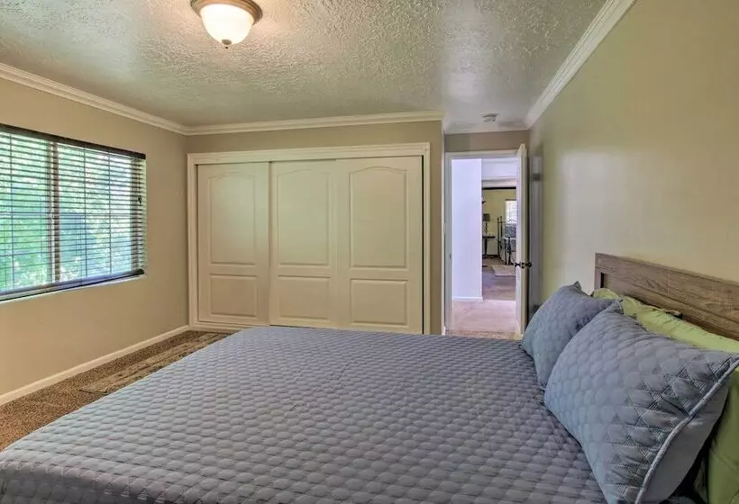 Fun, Fresh Ogden Abode W/ Patio & Grill!