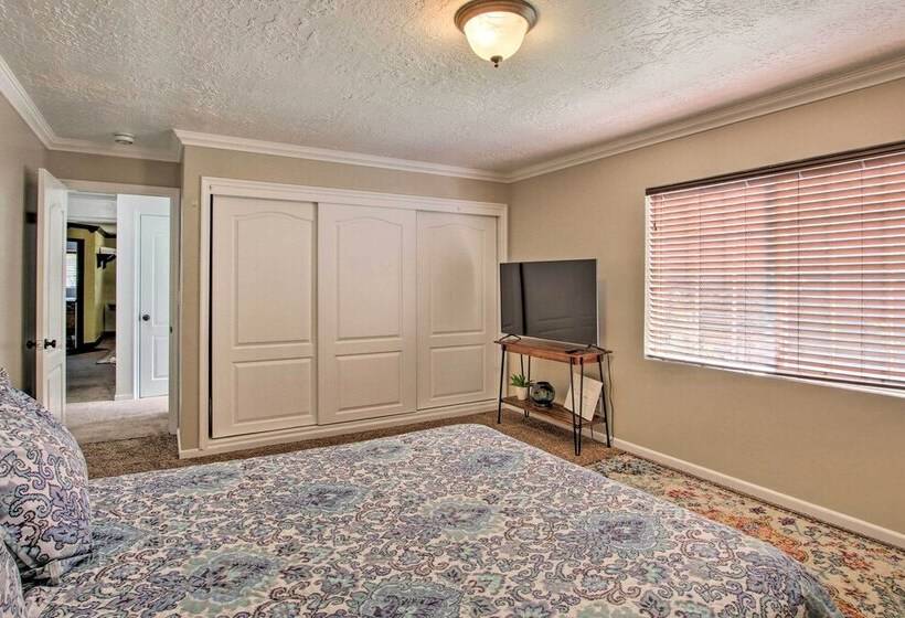 Fun, Fresh Ogden Abode W/ Patio & Grill!