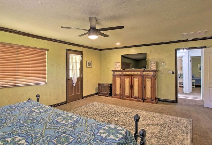 Fun, Fresh Ogden Abode W/ Patio & Grill!