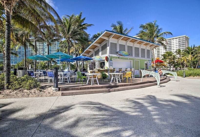 Ideally Located Abode W/ Gazebo In Pompano Beach!