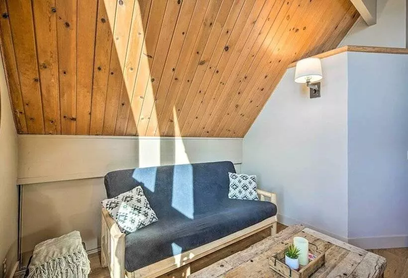 Lake Arrowhead Cabin W/ Balcony, Near Trails