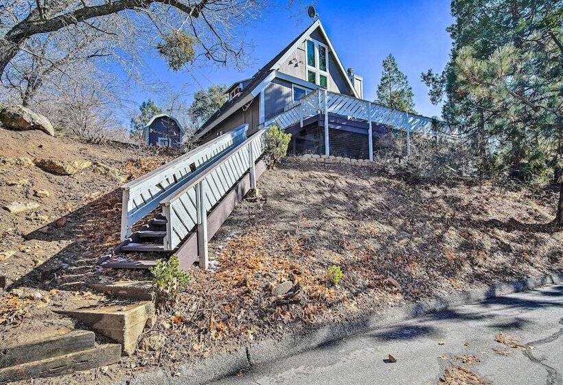 Lake Arrowhead Cabin W/ Balcony, Near Trails