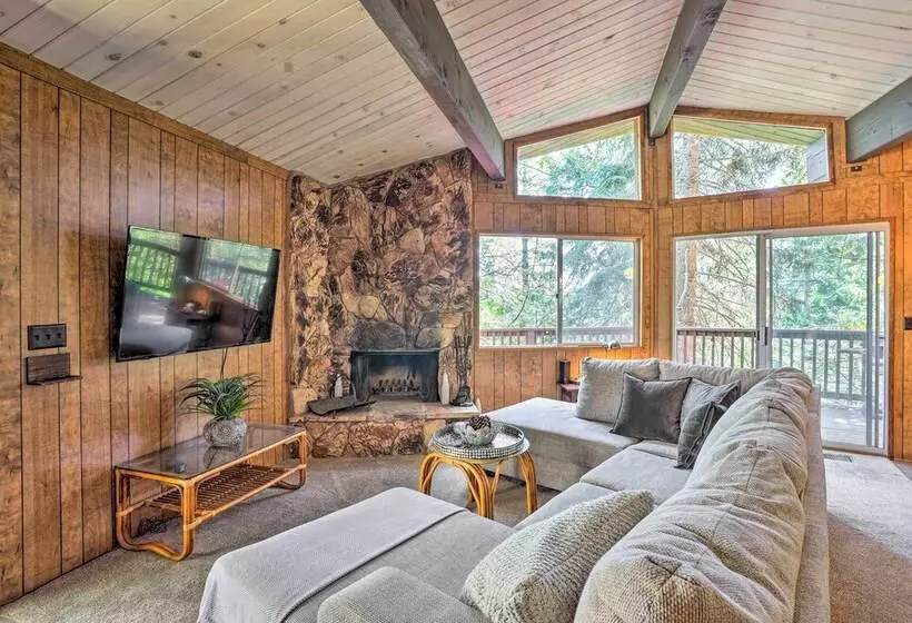 Lake Arrowhead Cabin W/ Mid Century Charm!