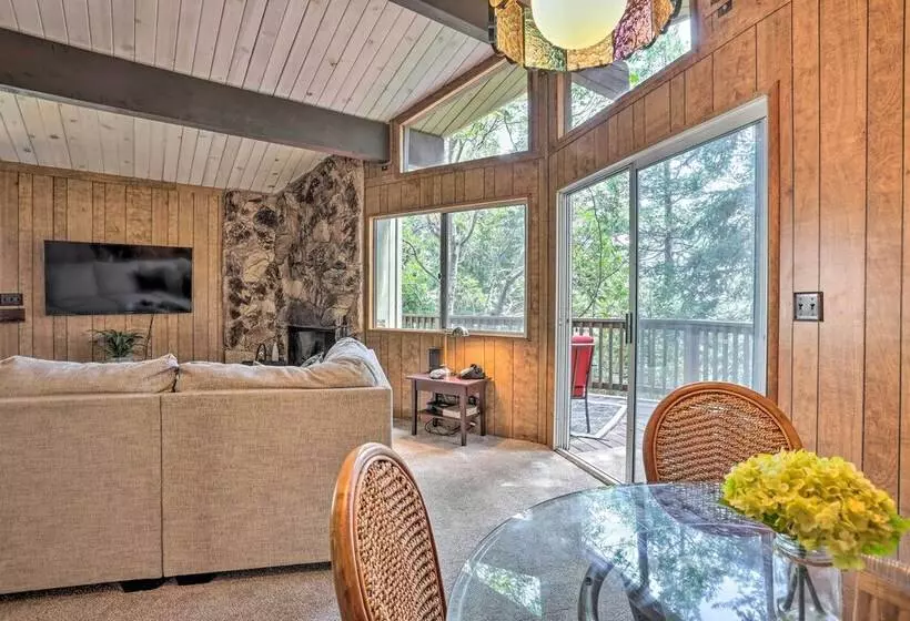 Lake Arrowhead Cabin W/ Mid Century Charm!