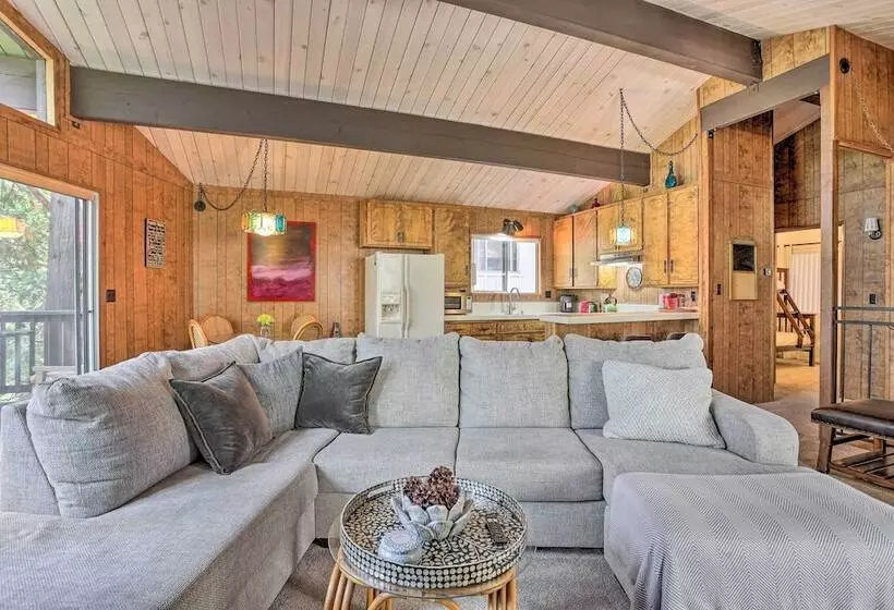 Lake Arrowhead Cabin W/ Mid Century Charm!