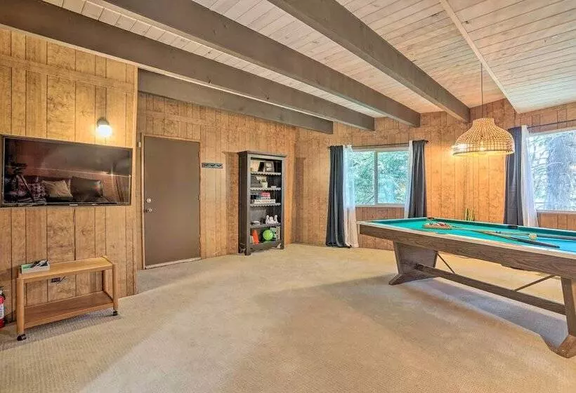 Lake Arrowhead Cabin W/ Mid Century Charm!